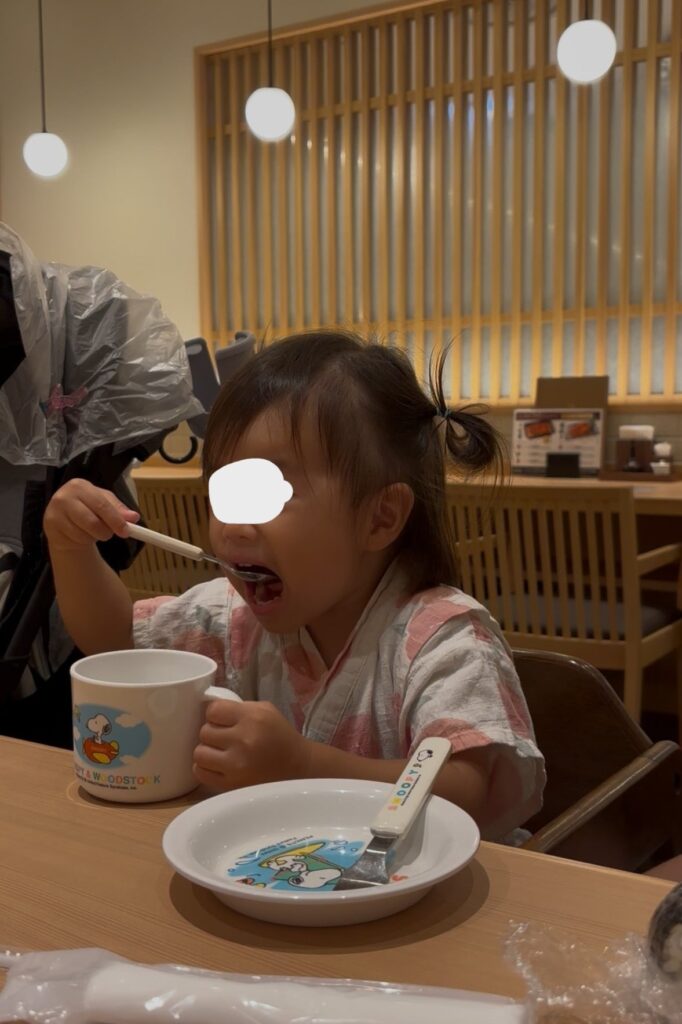 屋内スマホ暗め元写真